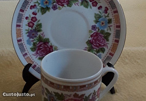 Chávena + pires em porcelana Chinesa, made in China
