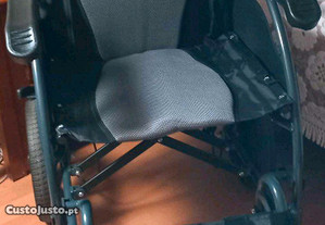 Cadeira Rodas Nova