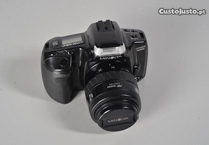 Máquina fotográfica Minolta 300 SI