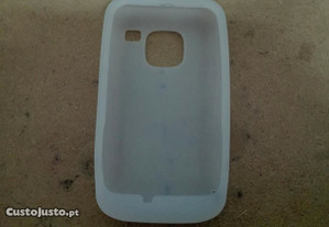 Capa em Silicone Gel Nokia E5 Transparente - Nova