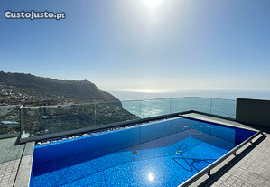 Casa / Villa T2 em Madeira de 146,00 m