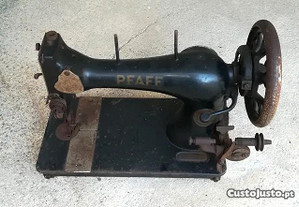 Máquina Costura PFAFF - antiga - decoração