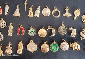 Conjunto de 30 Amuletos e Talismãs