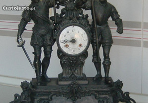 Caixa de Relógio em bronze, Séc XIX, origem França, assinado BRUNFAUT