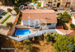 Casa / Villa T5 em Faro de 277,00 m²