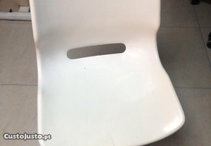 Cadeira branca Ikea