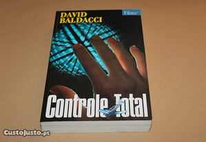 Controle Total // David Baldacci