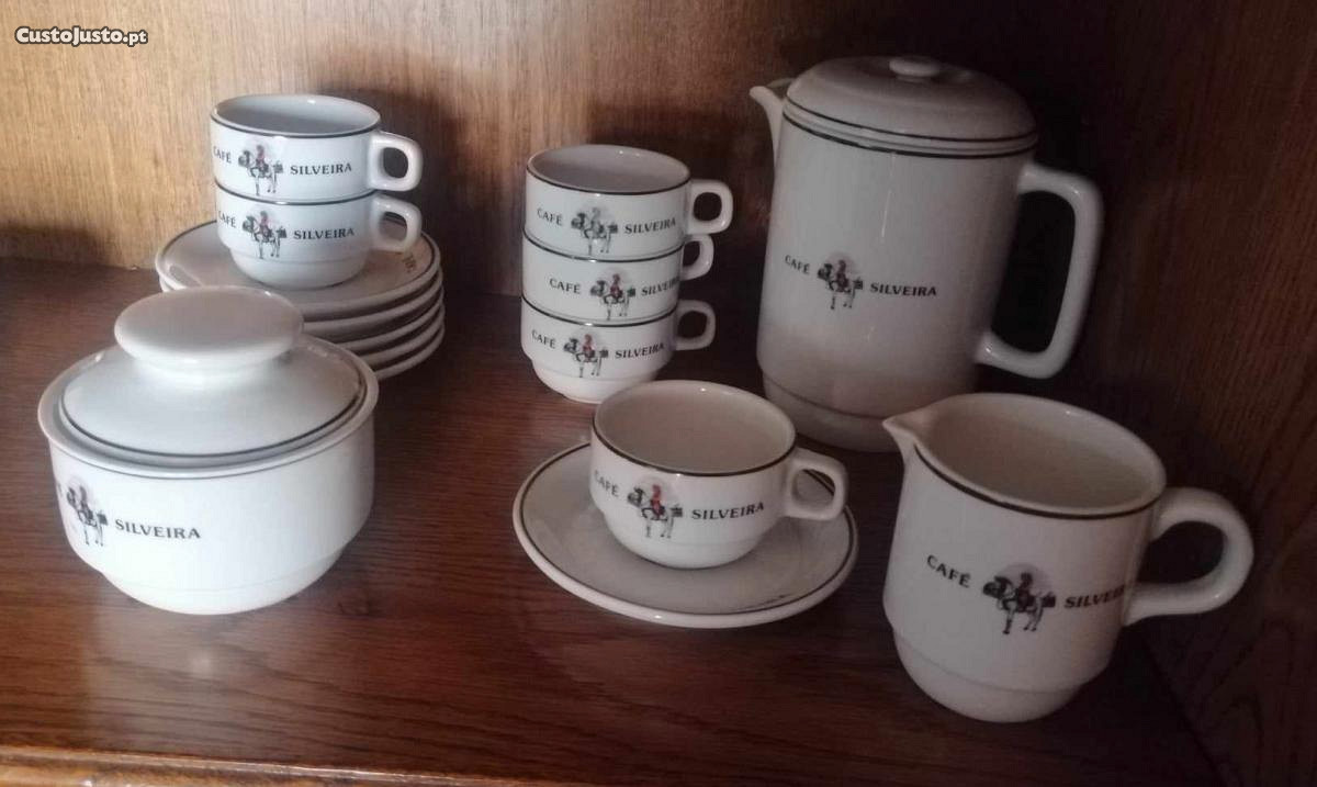 Coleccionadores - Raro serviço café em porcelana 