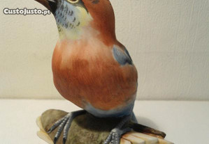 Vista Alegre-Escultura de pássaro "Bico Cruzado"