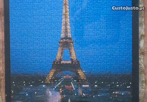 Quadro em Puzzle Torre Eiffel, c/vidro e com mais de 1000 peças - Medida 40 X 50