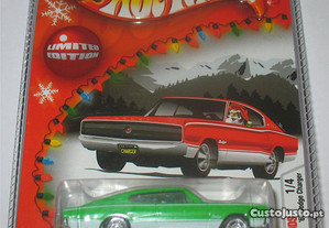 Hot Wheels -67 Dodge Charger - Holiday Rods (2004)