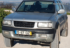 Opel Frontera 2.2 dti limited