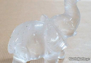 Elefante de quartzo cristal 8x7x3,5cm