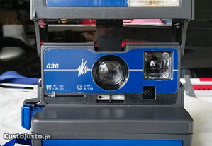 Máquina Fotográfica POLAROID 636