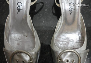 Sapatos de senhora em pele brancos e cinza Sofia Costa