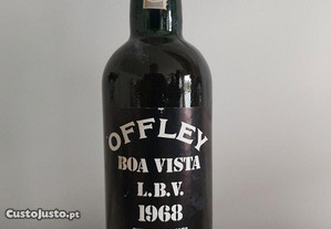 Garrafa de vinho do Porto 1968