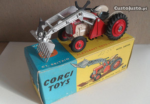 Corgi Toys 57 Massey-Ferguson 65 Tractor With Fork Original vtg 60´s UK Diecast