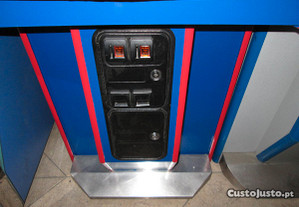 máquina para colecionadores com 621 jogos