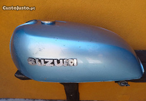 Tanque gasolina Suzuki GT 750