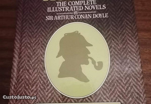 Livro "Sherlock Holmes . The Complete Illustrated Novels" by Sir Arthur Conan Doyle