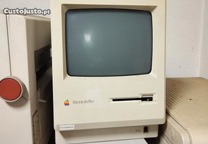 PC Vintage APPLE Macintosh Plus 1987