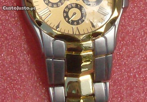 Relógio de coleção, com estojo Oferta