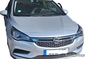Opel Insignia ST 1.6 CDTi Selection S/S por 14 750 €
