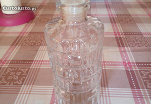 3 garrafas em vidro, junto ou em separado
