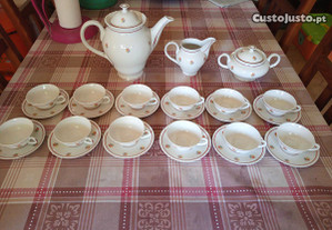 Serviço de café/chá Vista Alegre com 27 peças