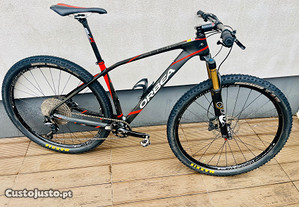 Bicicleta Orbea Alma 29 Carbono