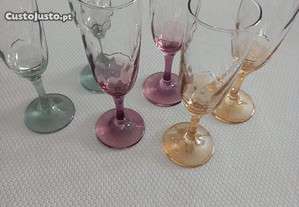 6 copos de champanhe coloridos (flutes)