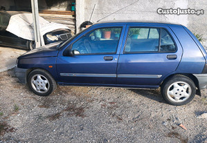 Renault Clio 1.9 Diesel - 95