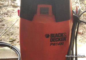 Máquina pressão black Decker