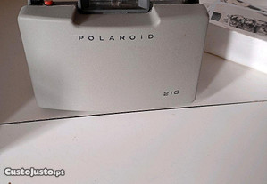 Máquina polaroid 210