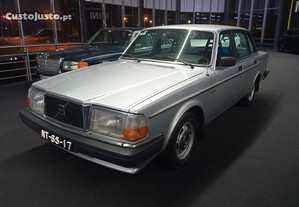 Volvo 240 GL - 82