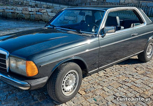Mercedes-Benz 230 C W123 Coupé Diesel 1977