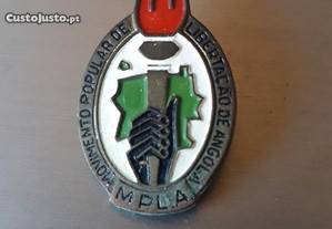 MPLA antigo pin politico Angola África metal esmal