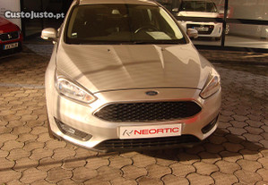 Ford Focus 1.0 ECOBOOST TREND+ - 18