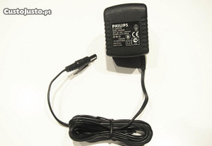 Transformador - Philips VD030025B (AC; 5,5 x 2,1 mm; 3 V)