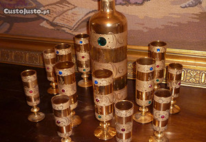 Garrafa e 12 copos em vidro Murano ouro