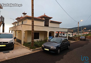 Casa T5 em Madeira de 138,00 m²