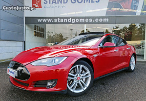 Tesla Model S P85 Signature - 14
