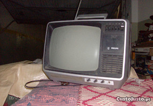 Televisão Philips a preto e branco