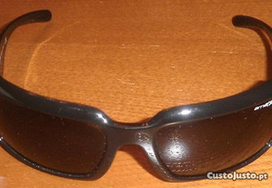 Óculos de sol Arnette Infamous II pretos