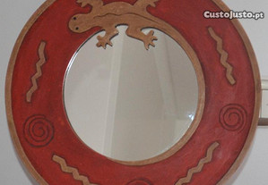 Espelho de Parede Redondo Lagarto (Vermelho)