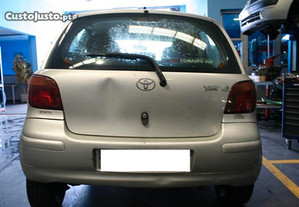 Toyota Yaris 1.4 D-4D 5P 2005 - Para Peças