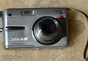 Maquina fotográfica Pentax Optio A20.