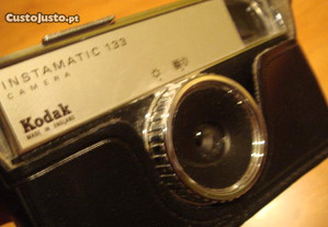 Maquina Fotografica antiga Kodak com estojo
