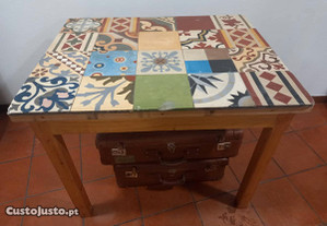 Mesa Azulejos Vintage do Arquiteto Carvalho Araújo