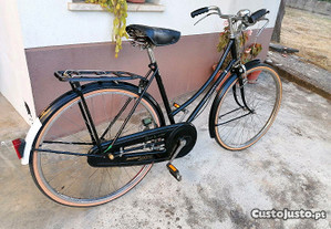 Bicicleta clássica Pasteleira 3 velocidades estado nova